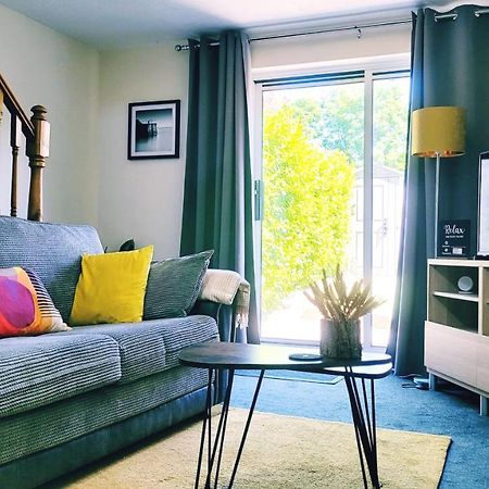 Modern 2 Bed House- Free Parking And Close To The Centre Бристоль Экстерьер фото
