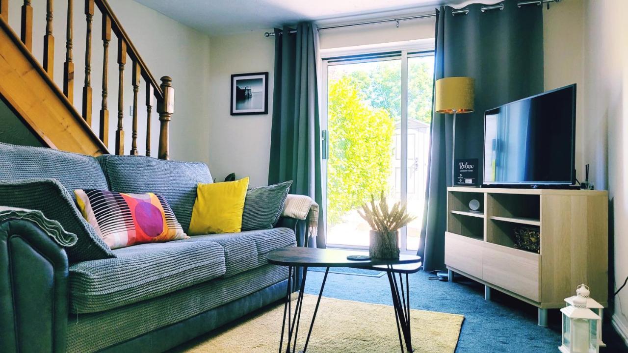 Modern 2 Bed House- Free Parking And Close To The Centre Бристоль Экстерьер фото
